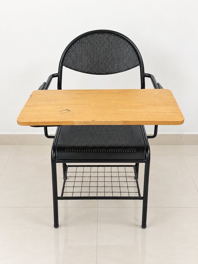 Writing pad chair mesh - Nelco Industries, Thodupuzha